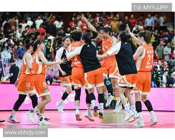 CBA精彩对决辽宁队与青岛队的1617赛季巅峰之战回顾