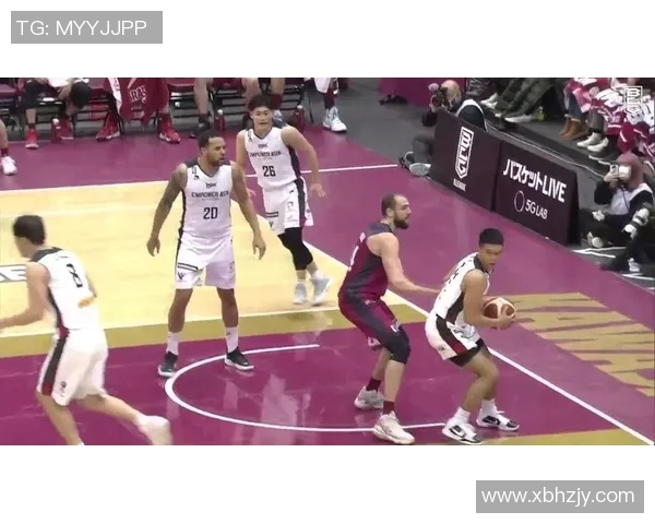 三远新凤凰迎战京都球队全力争胜展现实力与风采